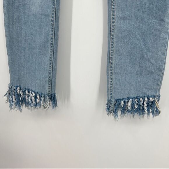Free People Great Heights Light Blue Frayed Blue Distressed Skinny Jeans Women’s - Picture 3 of 12